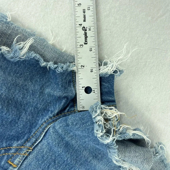 Levi's Jean Shorts Womens Sz 27 Blue Medium Wash High Rise Premium Distressed - Picture 9 of 13